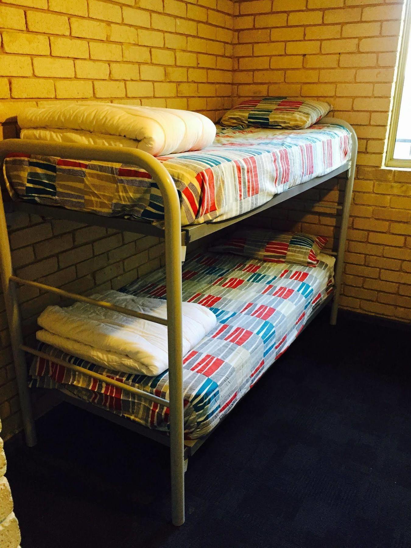 Shiralee Hostel -Note - Valid Passport Required To Check In Perth Exterior foto