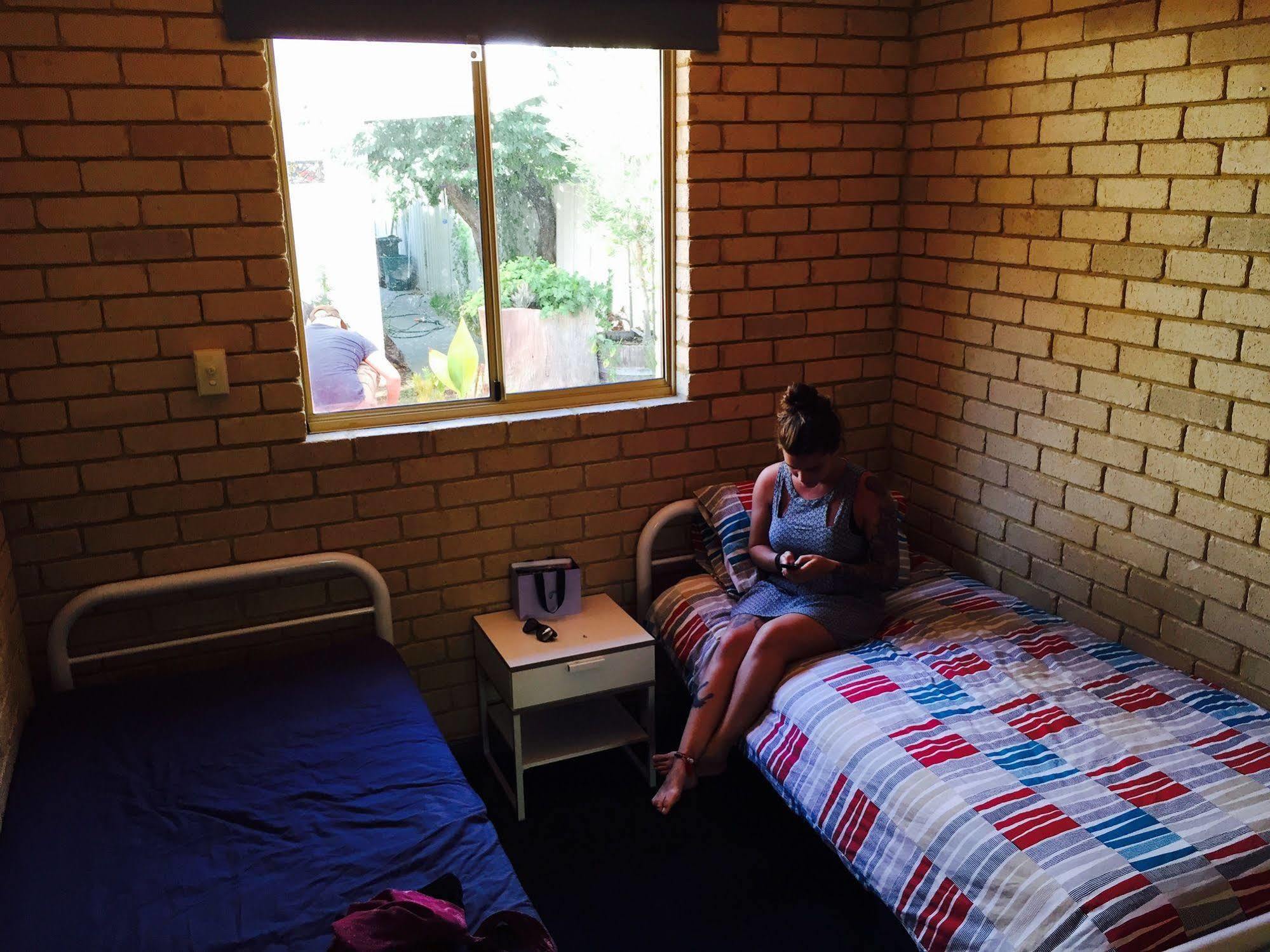 Shiralee Hostel -Note - Valid Passport Required To Check In Perth Exterior foto
